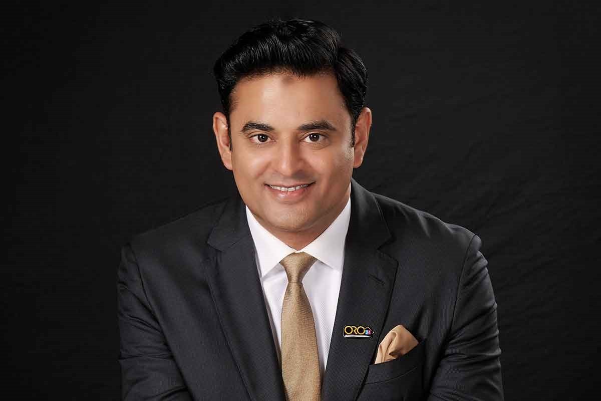 Testimonial background